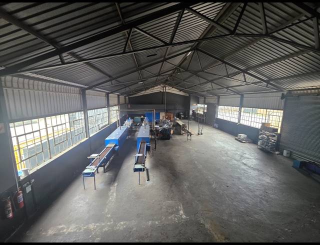 1,450M² WAREHOUSE TO LET IN ALRODE